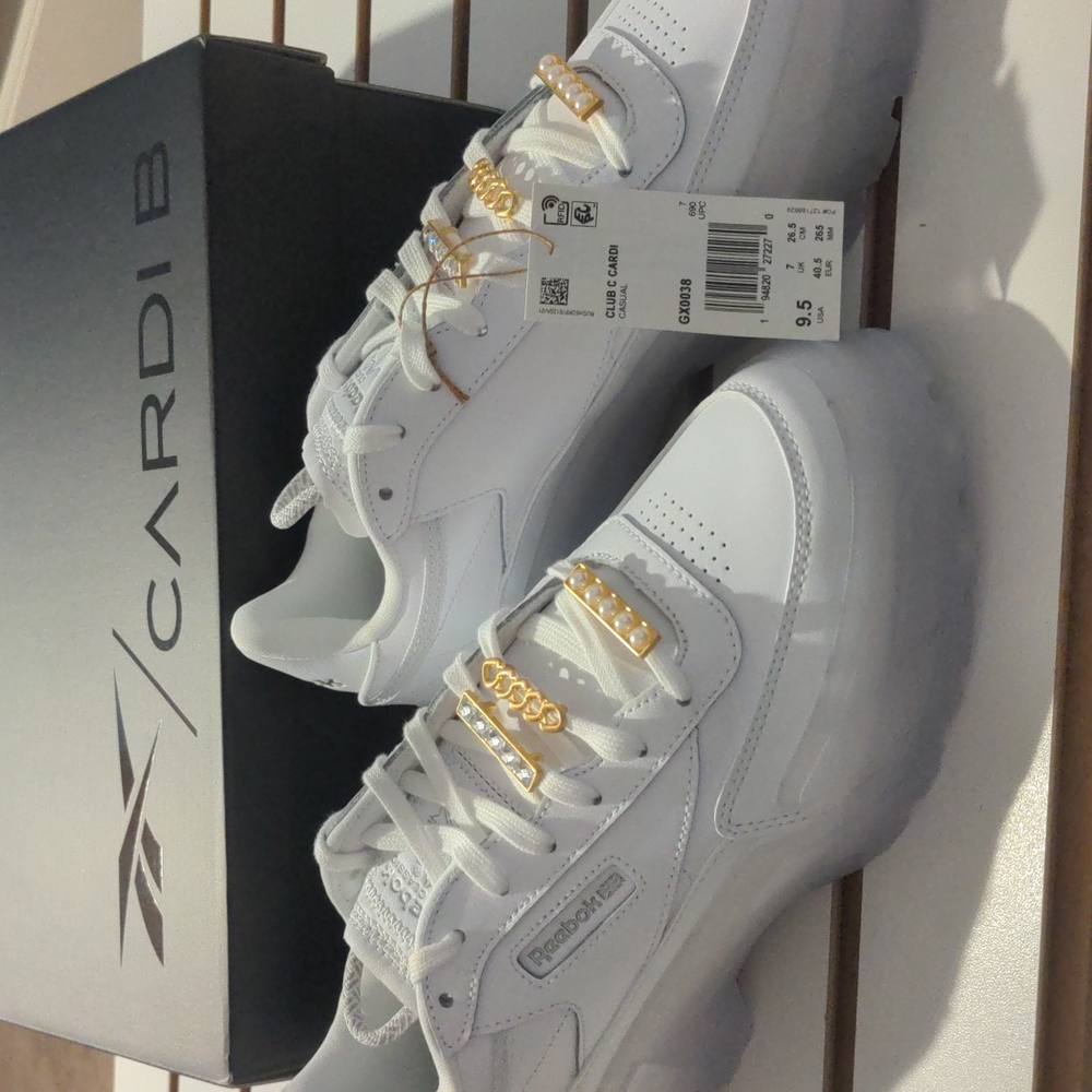 Reebok CARDI B club c white clear size 9.5 new with original packaging